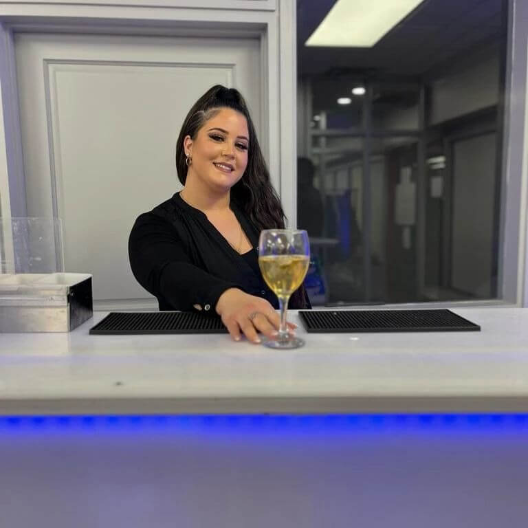 mobile bartending Bartender For An Event: What You Need To Know